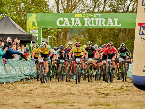 Salida de la Copa Caja Rural BTT 2020 en Arazuri