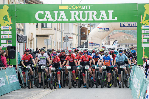 Salida de la Copa Caja Rural BTT 2020 en Caparroso