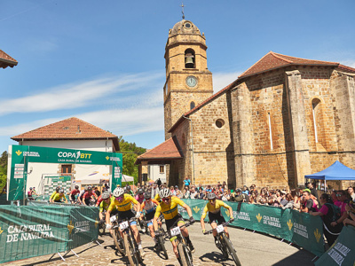 Salida Copa Caja Rural BTT 2025 en Jaurrieta